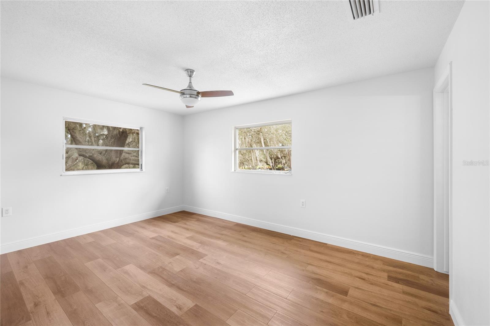 22820 SORRENTO AVE, SORRENTO, FL, 32776