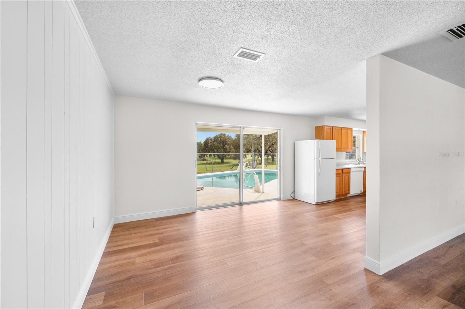 22820 SORRENTO AVE, SORRENTO, FL, 32776