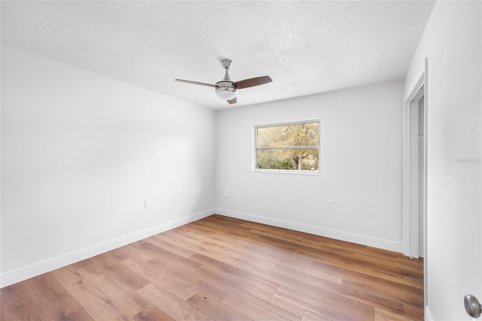 22820 SORRENTO AVE, SORRENTO, FL, 32776
