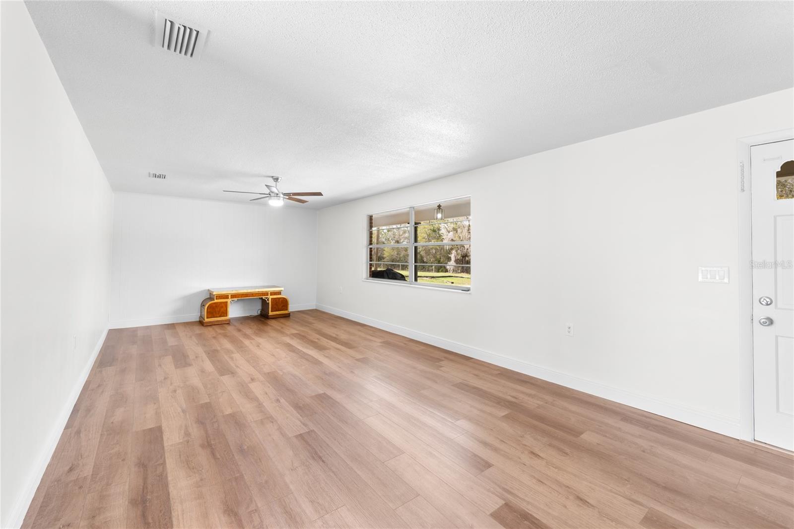 22820 SORRENTO AVE, SORRENTO, FL, 32776