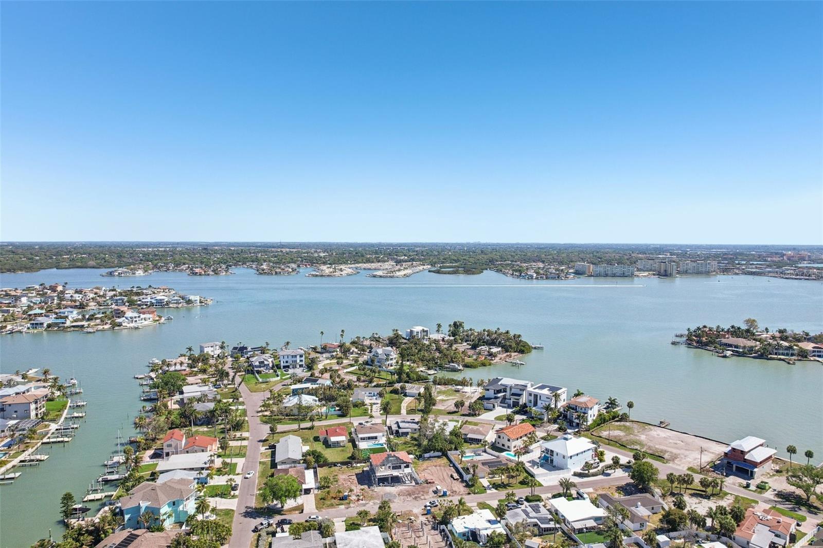 15825 REDINGTON DR, REDINGTON BEACH, FL, 33708