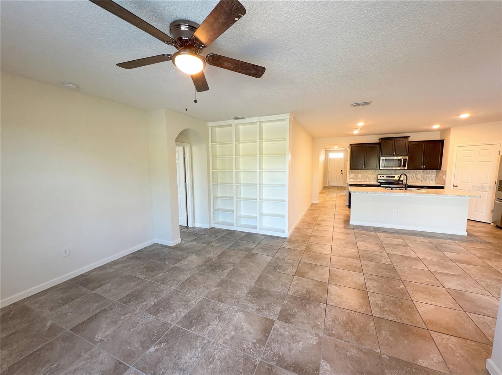 3452 INDIAN RIVER PKWY, MIMS, FL, 32754