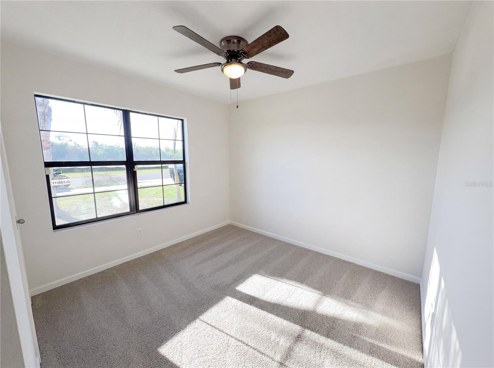 3452 INDIAN RIVER PKWY, MIMS, FL, 32754