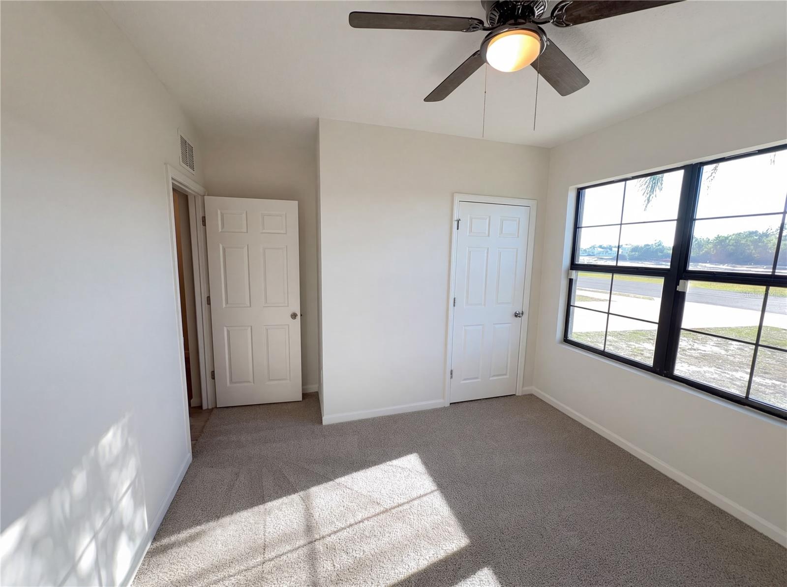 3452 INDIAN RIVER PKWY, MIMS, FL, 32754