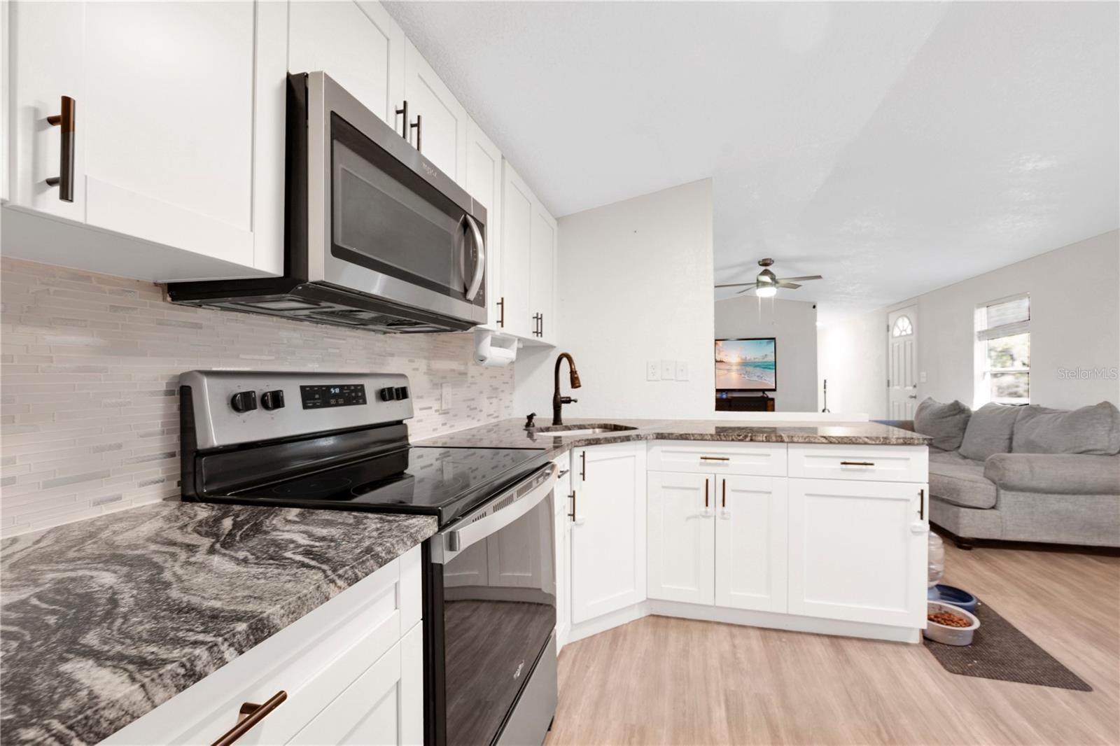 37135 PAULS DR, ZEPHYRHILLS, FL, 33541