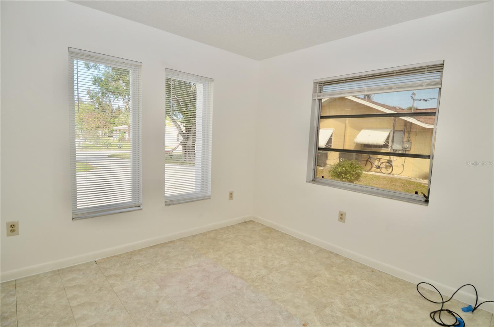 411 SAN MIGUEL AVE, NORTH PORT, FL, 34287