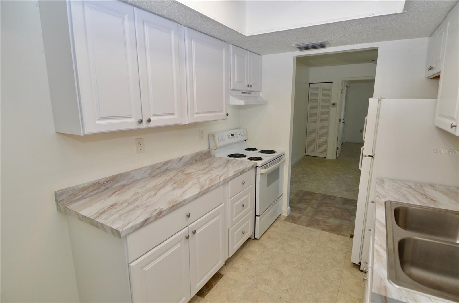 411 SAN MIGUEL AVE, NORTH PORT, FL, 34287