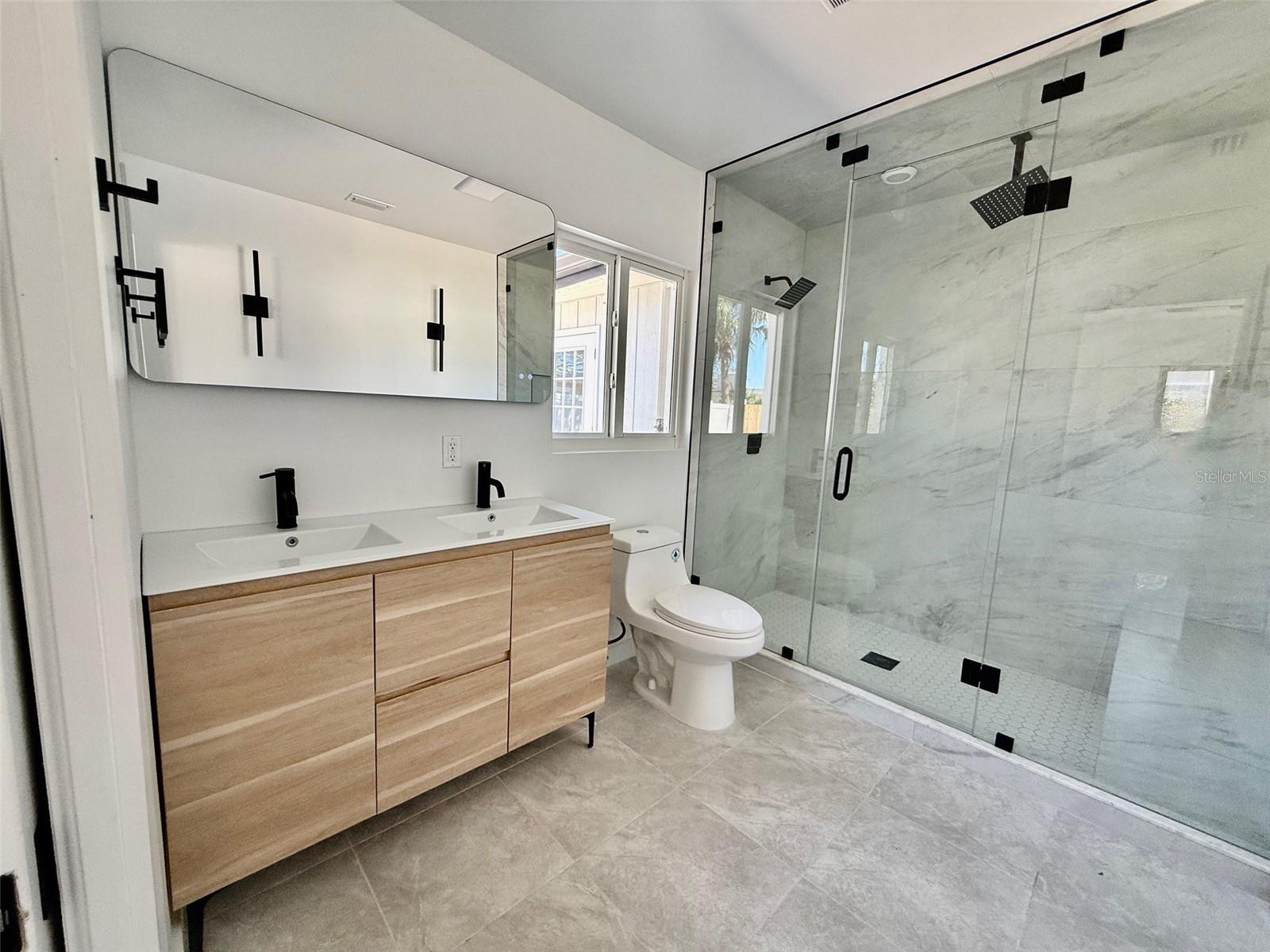 3930 E EDEN ROC CIR, TAMPA, FL, 33634