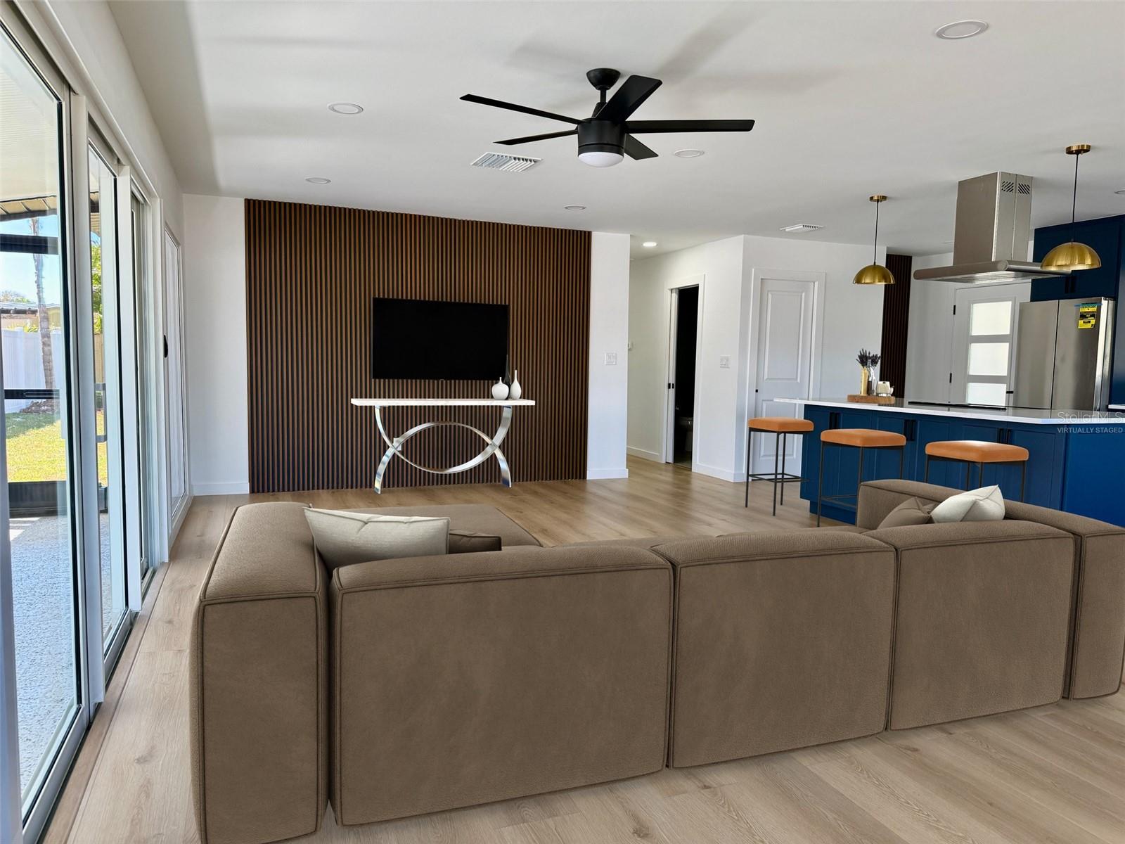 3930 E EDEN ROC CIR, TAMPA, FL, 33634