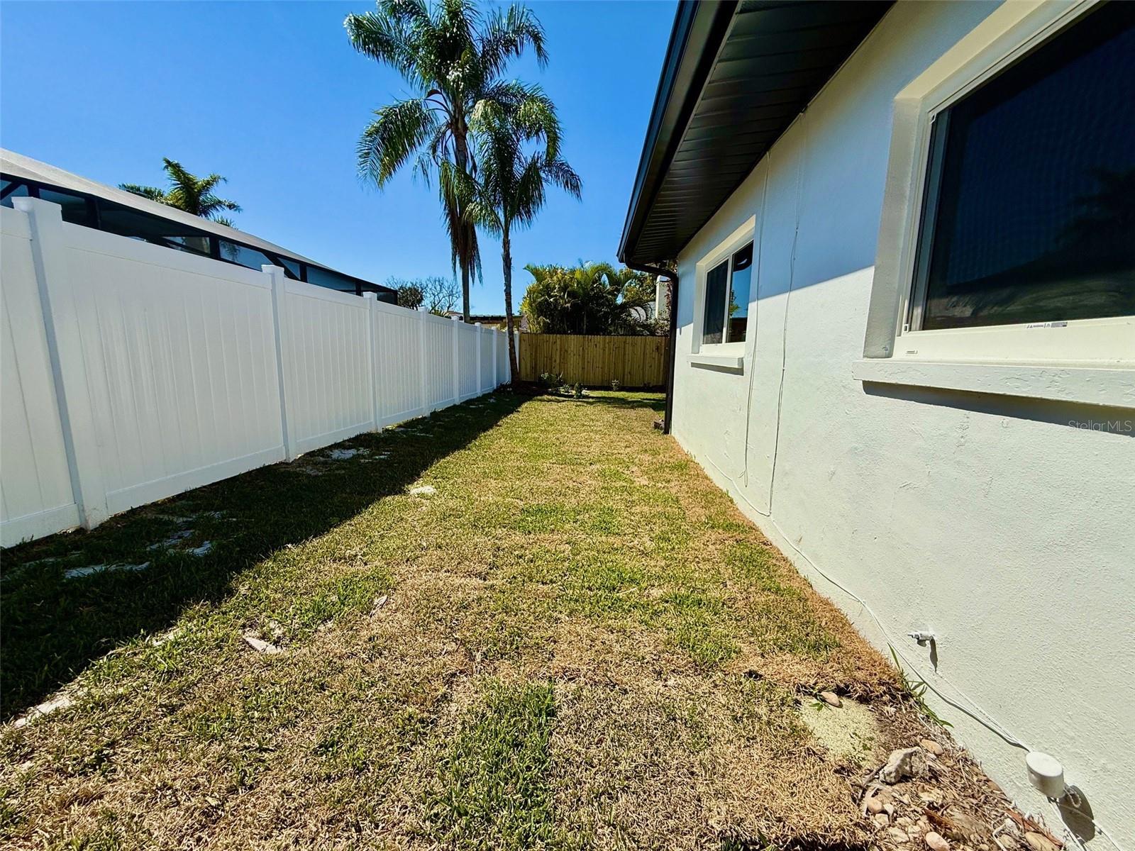 3930 E EDEN ROC CIR, TAMPA, FL, 33634