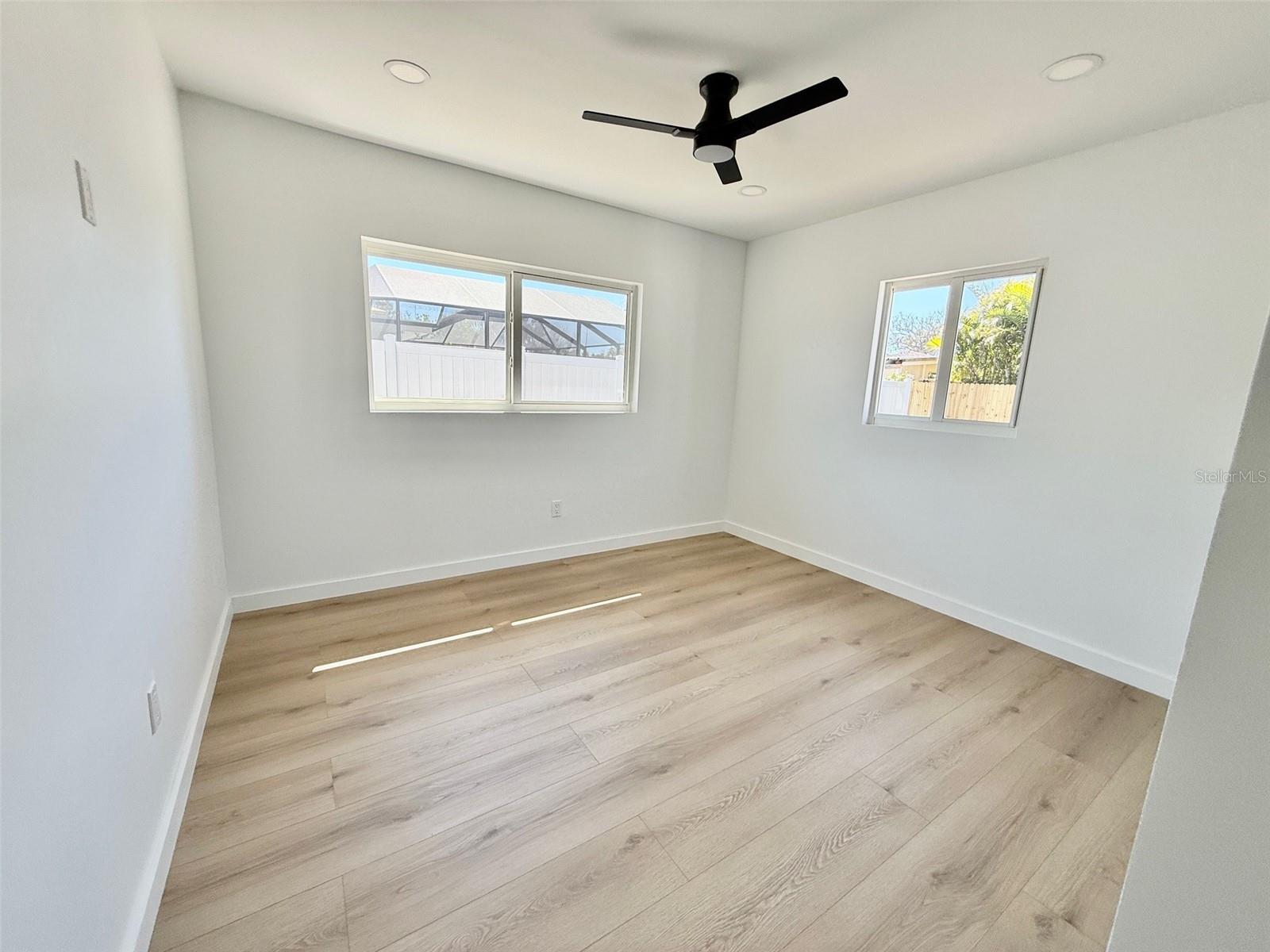 3930 E EDEN ROC CIR, TAMPA, FL, 33634
