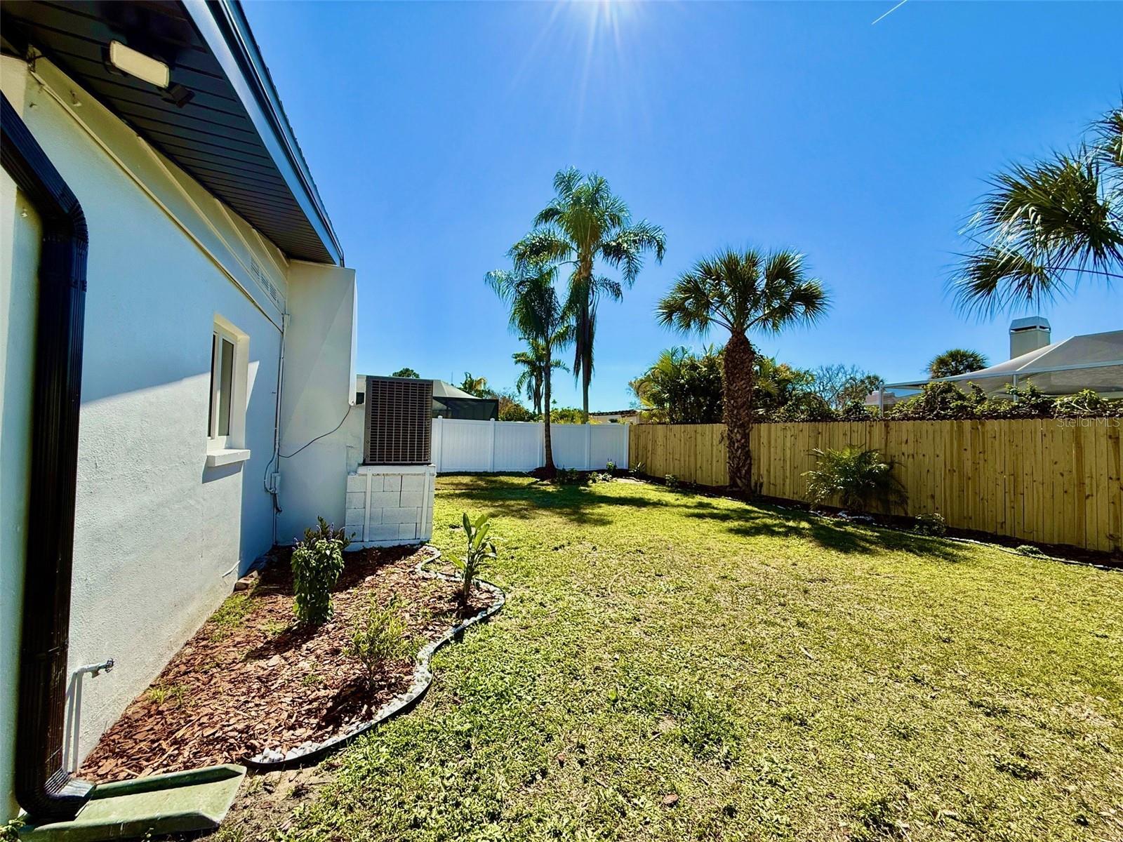 3930 E EDEN ROC CIR, TAMPA, FL, 33634