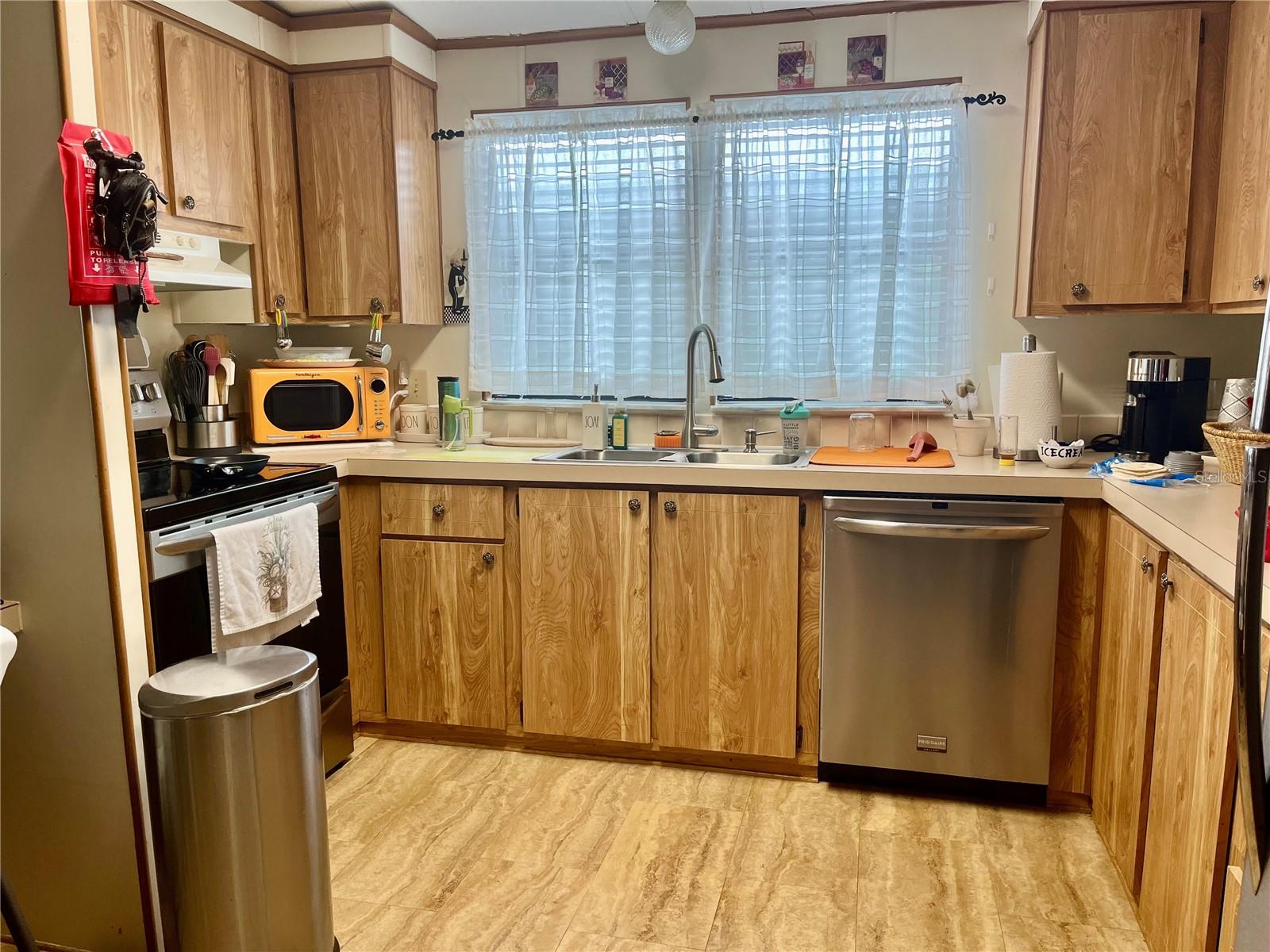 4 WINDWARD DR, FLAGLER BEACH, FL, 32136