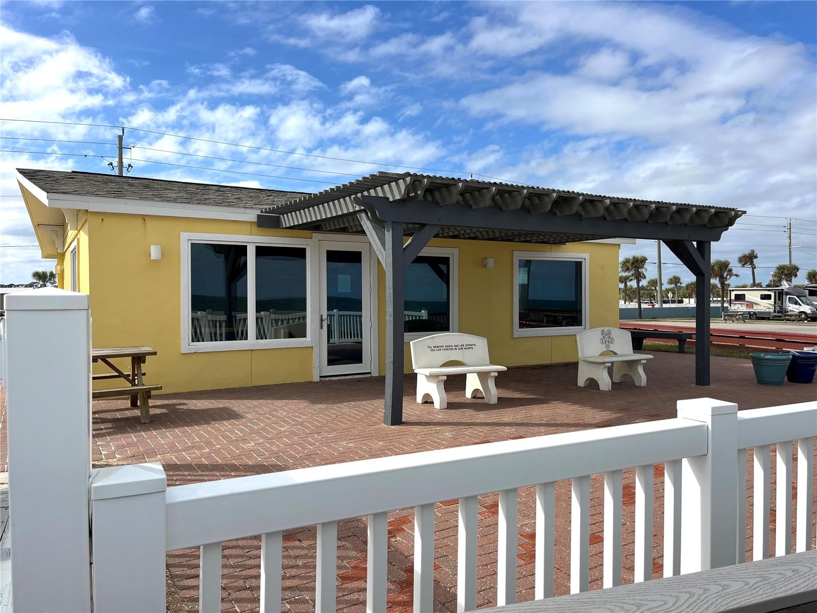 4 WINDWARD DR, FLAGLER BEACH, FL, 32136