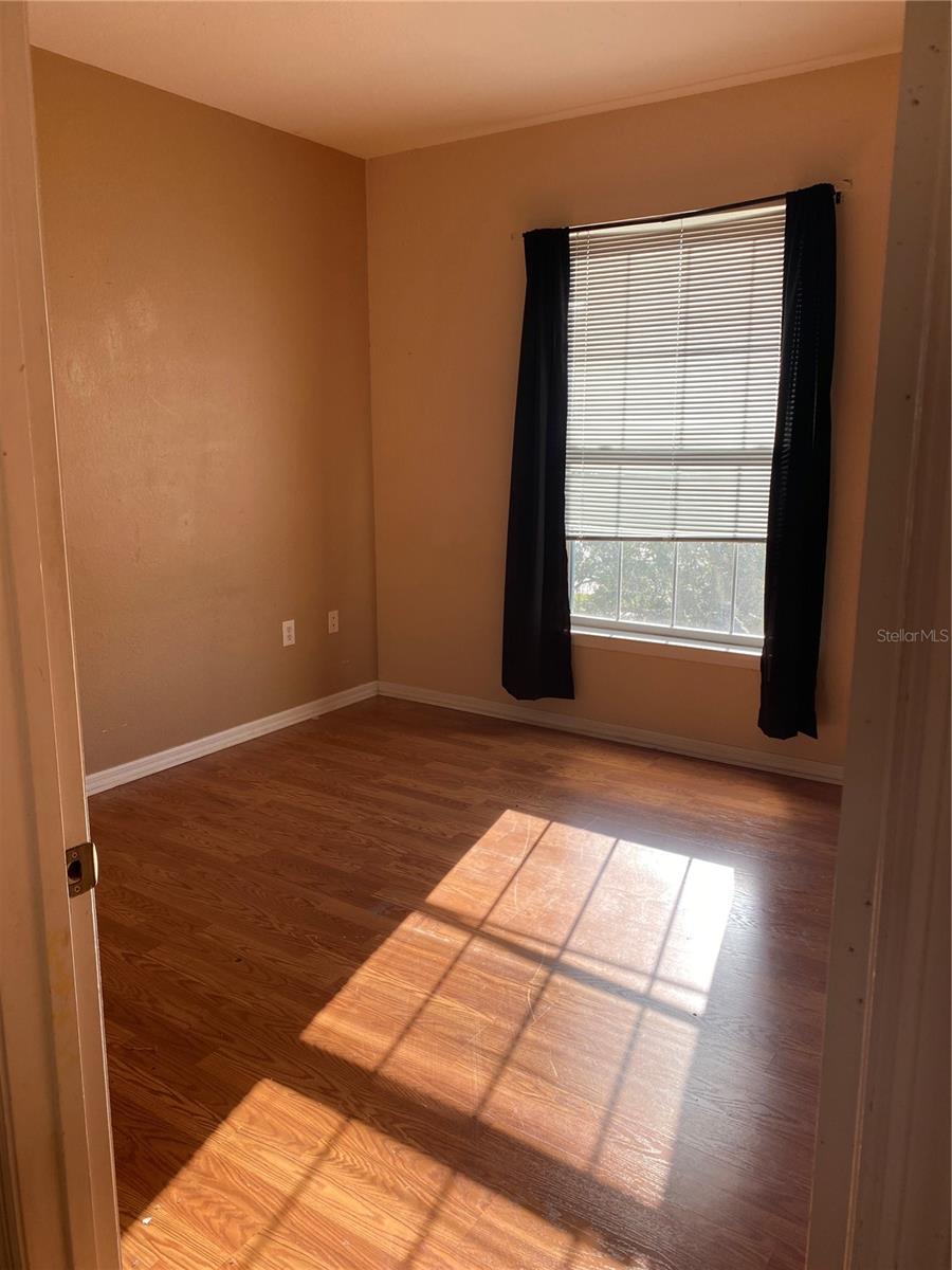 2406 COURTNEY MEADOWS CT #302, TAMPA, FL, 33619