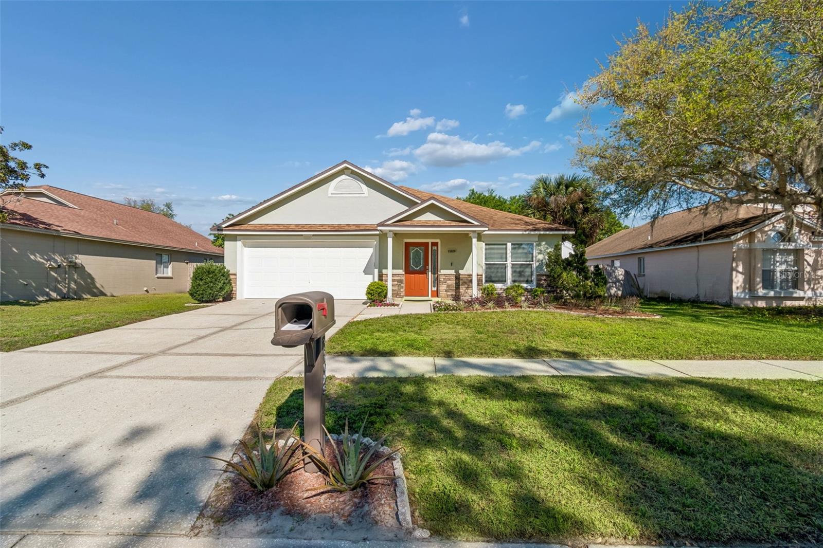 11029 STREAMSIDE DR, TAMPA, FL, 33624