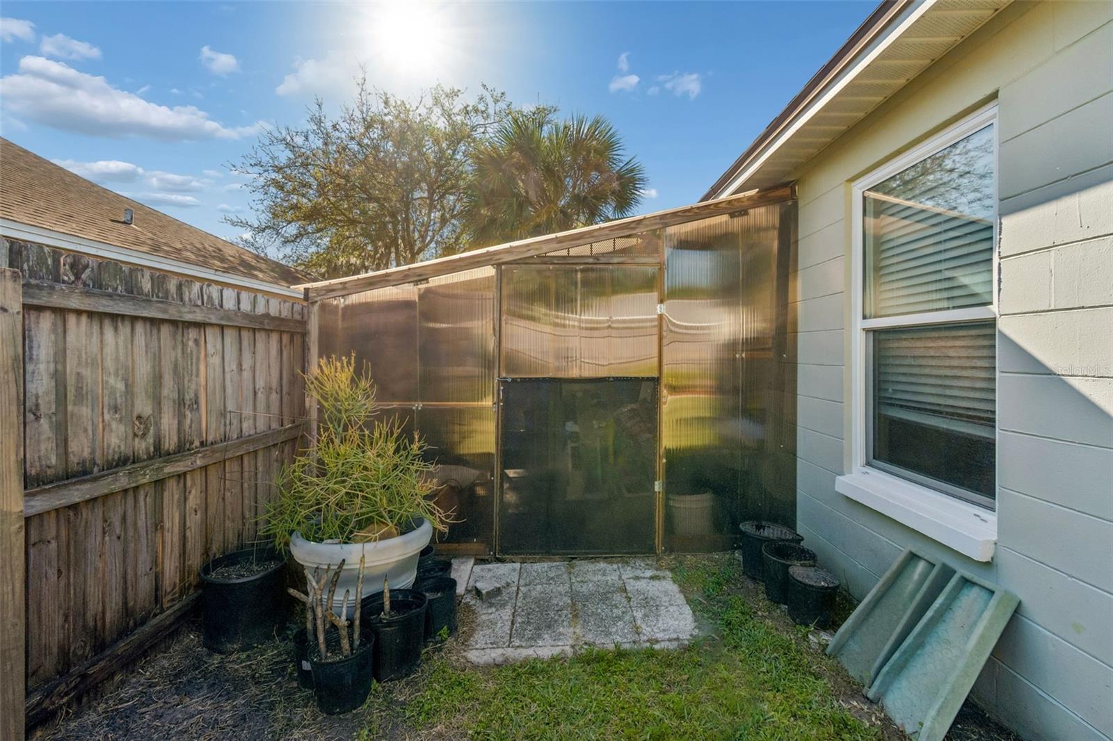 11029 STREAMSIDE DR, TAMPA, FL, 33624
