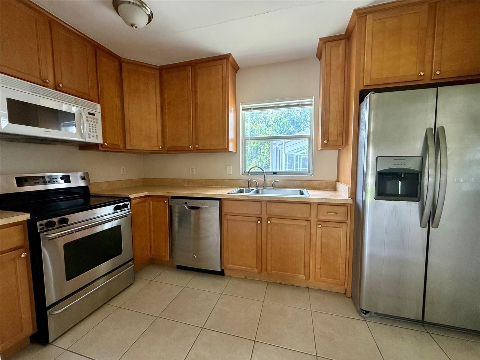 3907 W MULLEN AVE, TAMPA, FL, 33609