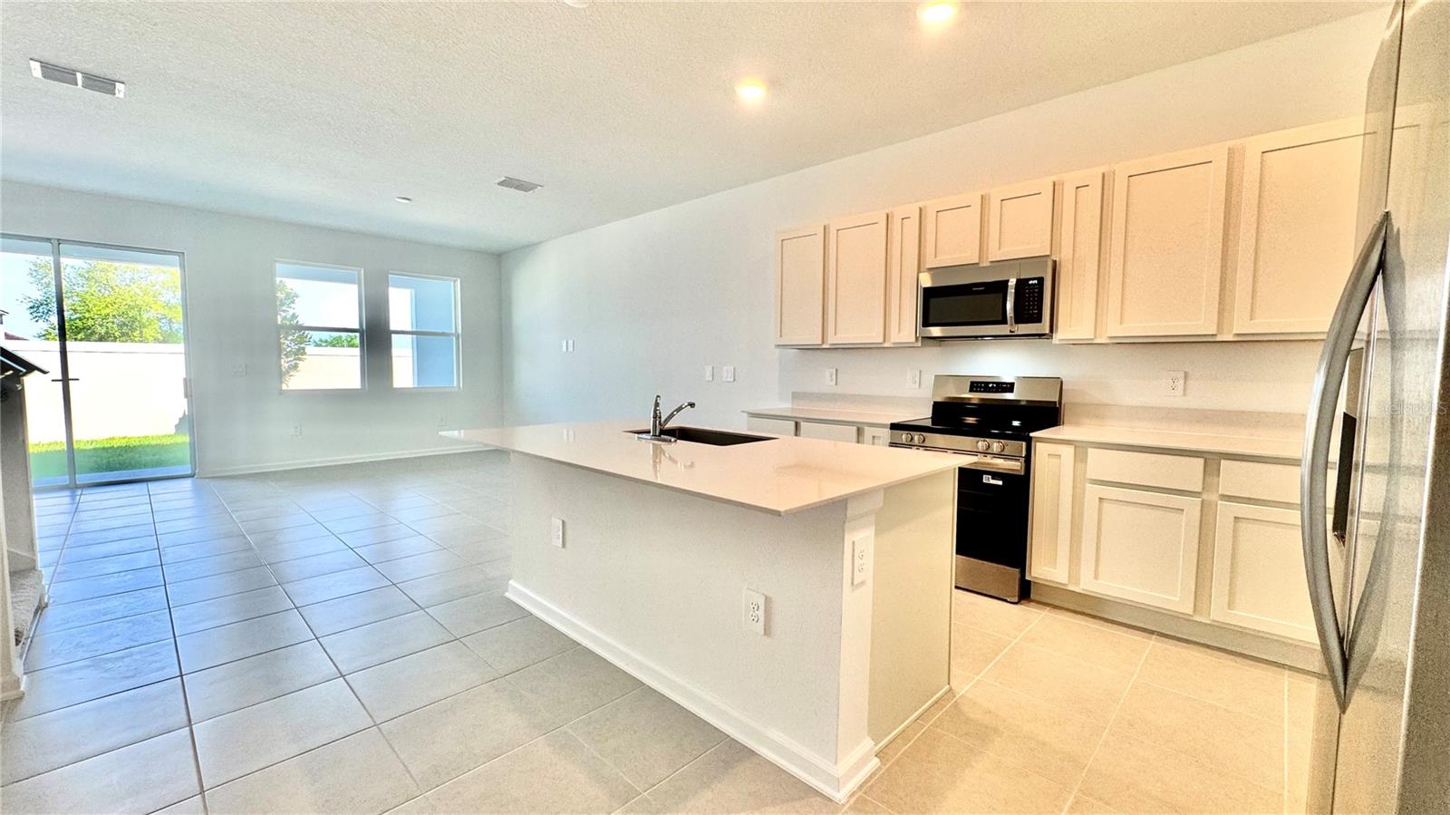 319 SOL VISTA DR, DUNDEE, FL, 33838