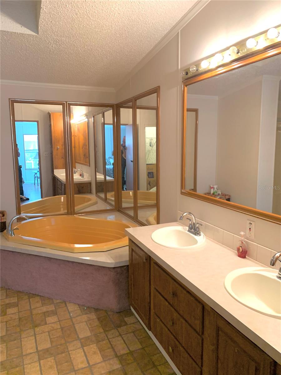 11651 NW 127 LN, CHIEFLAND, FL, 32626