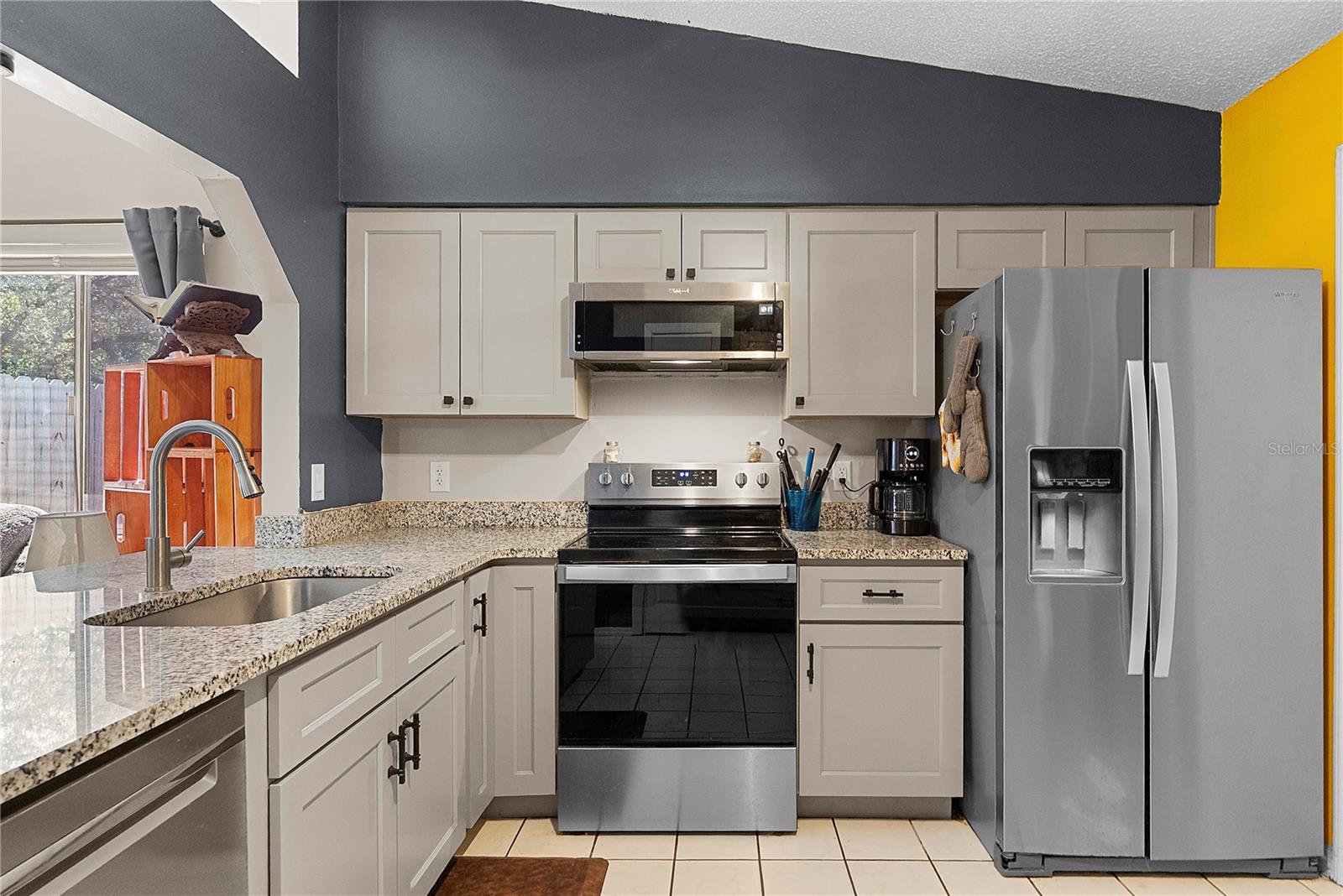 2479 SEDGEFIELD AVE, DELTONA, FL, 32725