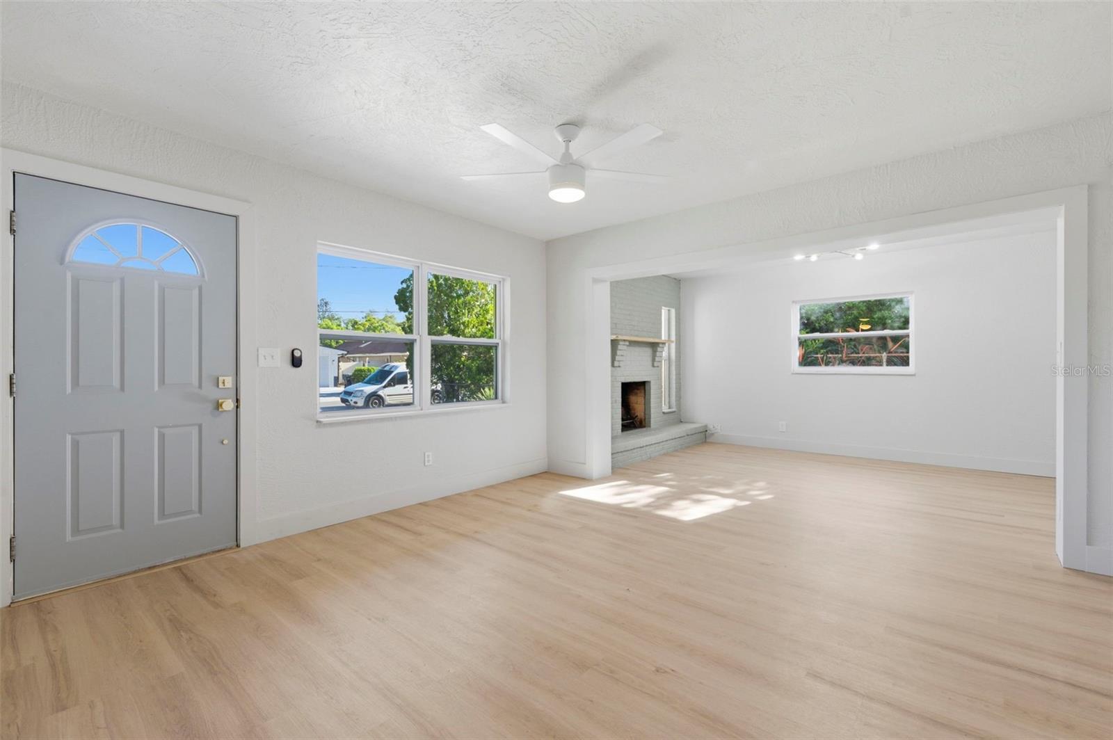 5310 40TH AVE N, ST PETERSBURG, FL, 33709