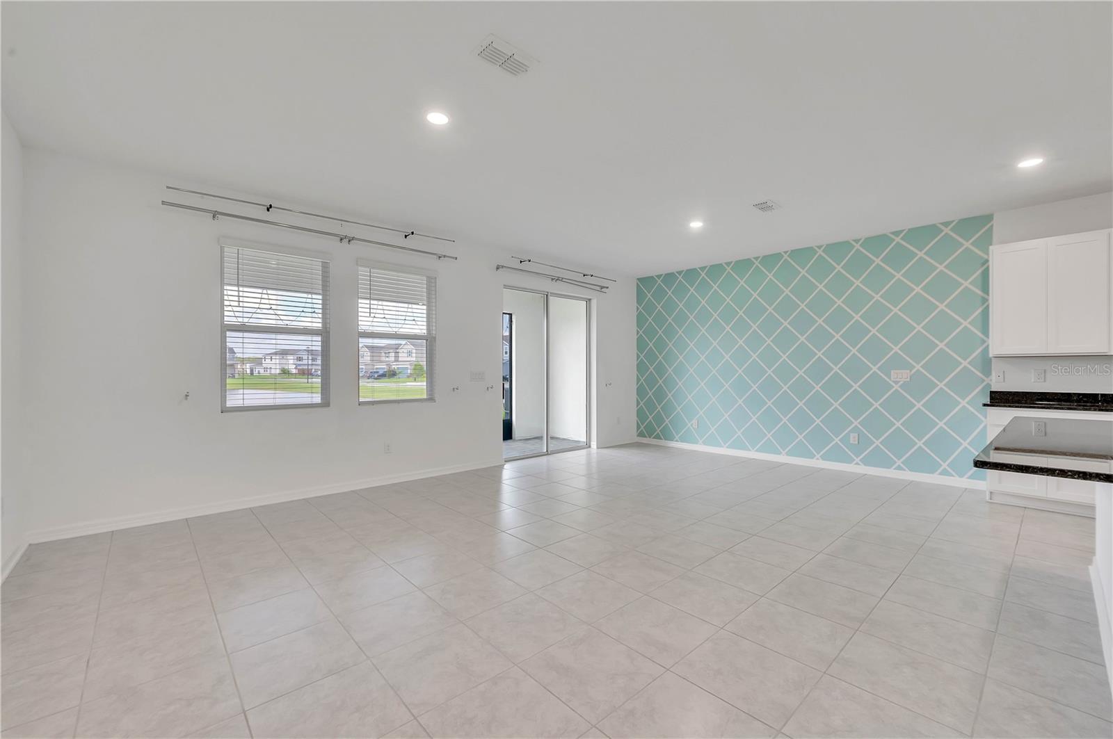 11532 WOODLEAF DR, LAKEWOOD RANCH, FL, 34211
