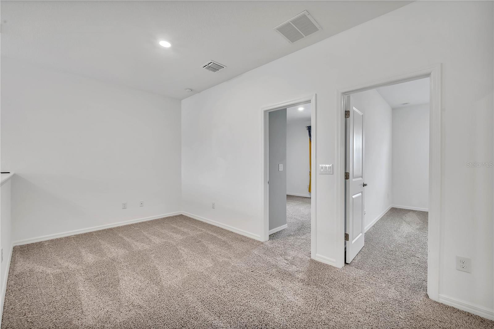 11532 WOODLEAF DR, LAKEWOOD RANCH, FL, 34211
