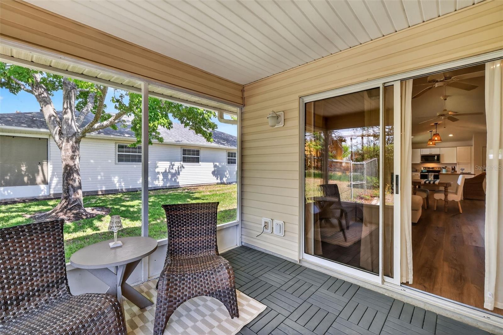 1984 GOLDEN PALM CIR, TAVARES, FL, 32778
