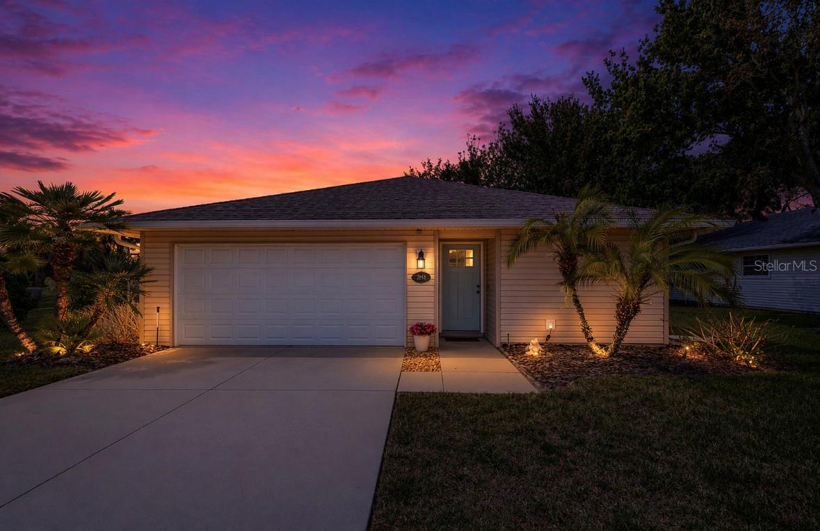 1984 GOLDEN PALM CIR, TAVARES, FL, 32778