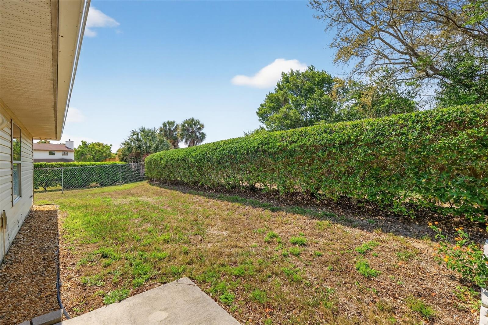 1984 GOLDEN PALM CIR, TAVARES, FL, 32778