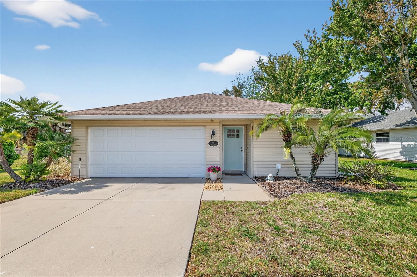 1984 GOLDEN PALM CIR, TAVARES, FL, 32778