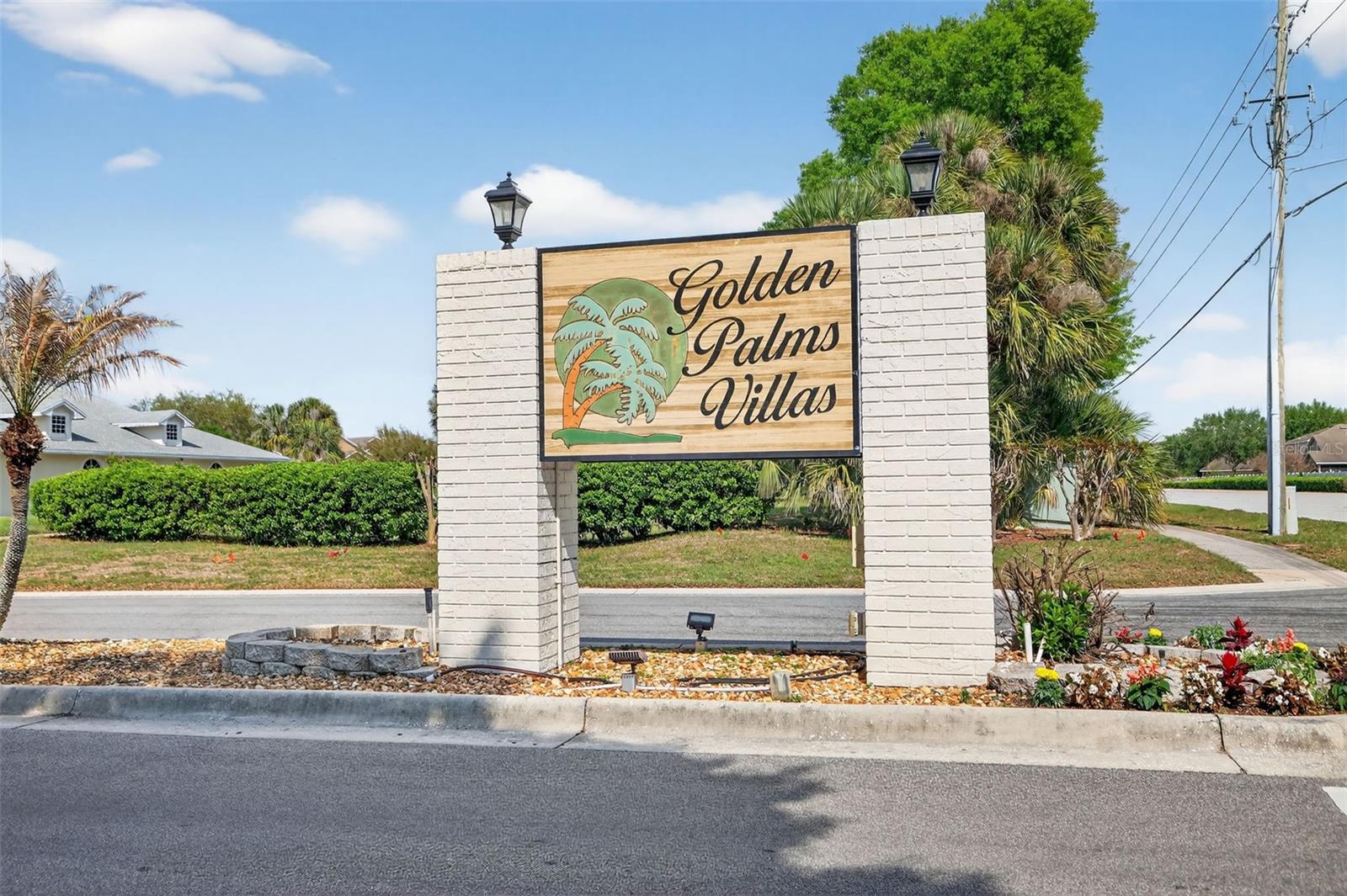 1984 GOLDEN PALM CIR, TAVARES, FL, 32778