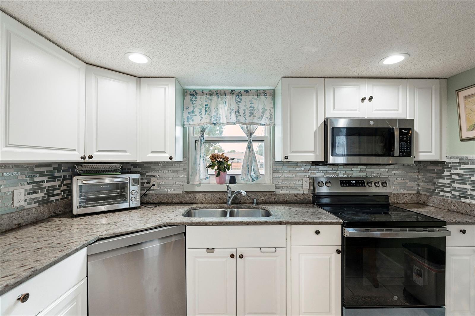 7067 JARVIS RD, SARASOTA, FL, 34241