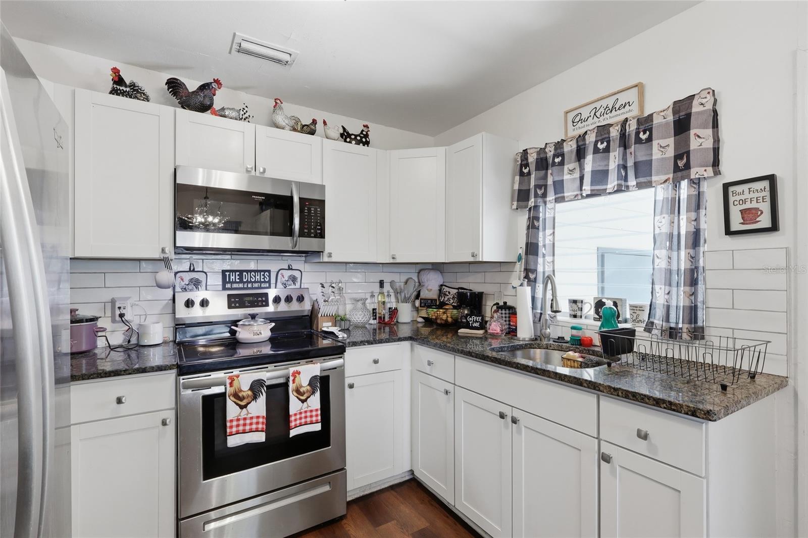 3802 LAKESHORE DR, TAMPA, FL, 33604