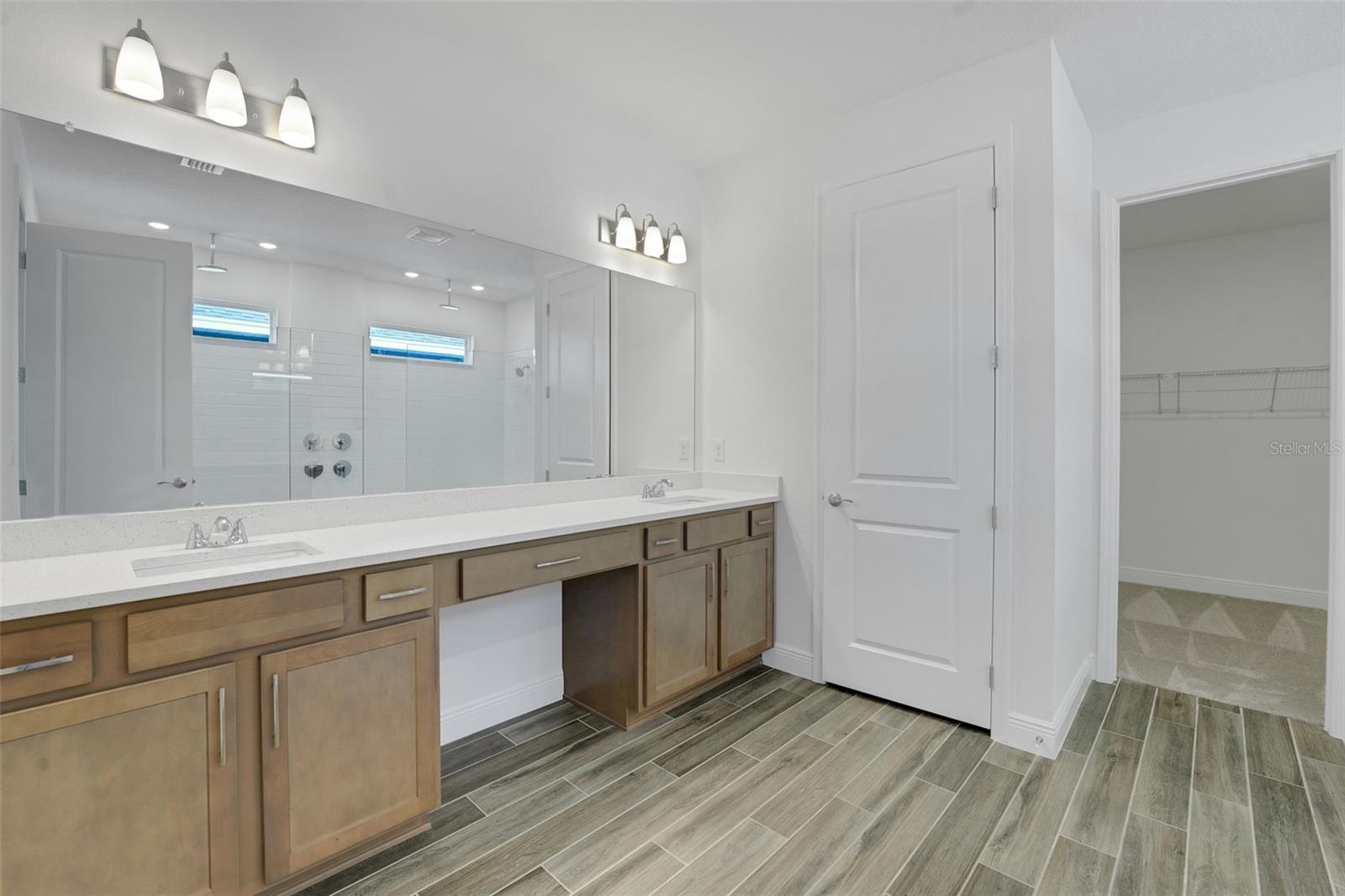 17527 VALLEYWOOD PKWY, LAND O LAKES, FL, 34638