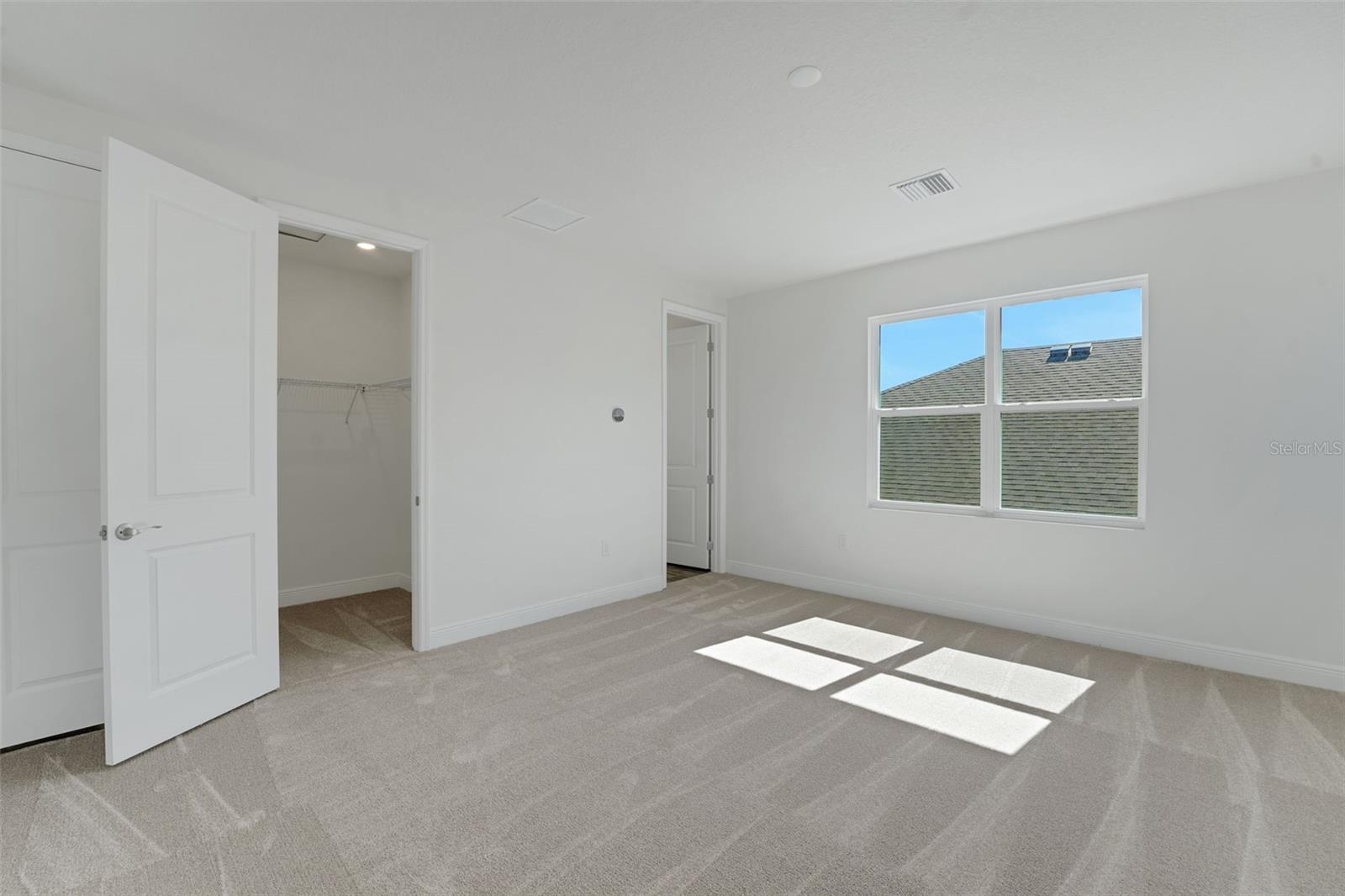 17527 VALLEYWOOD PKWY, LAND O LAKES, FL, 34638