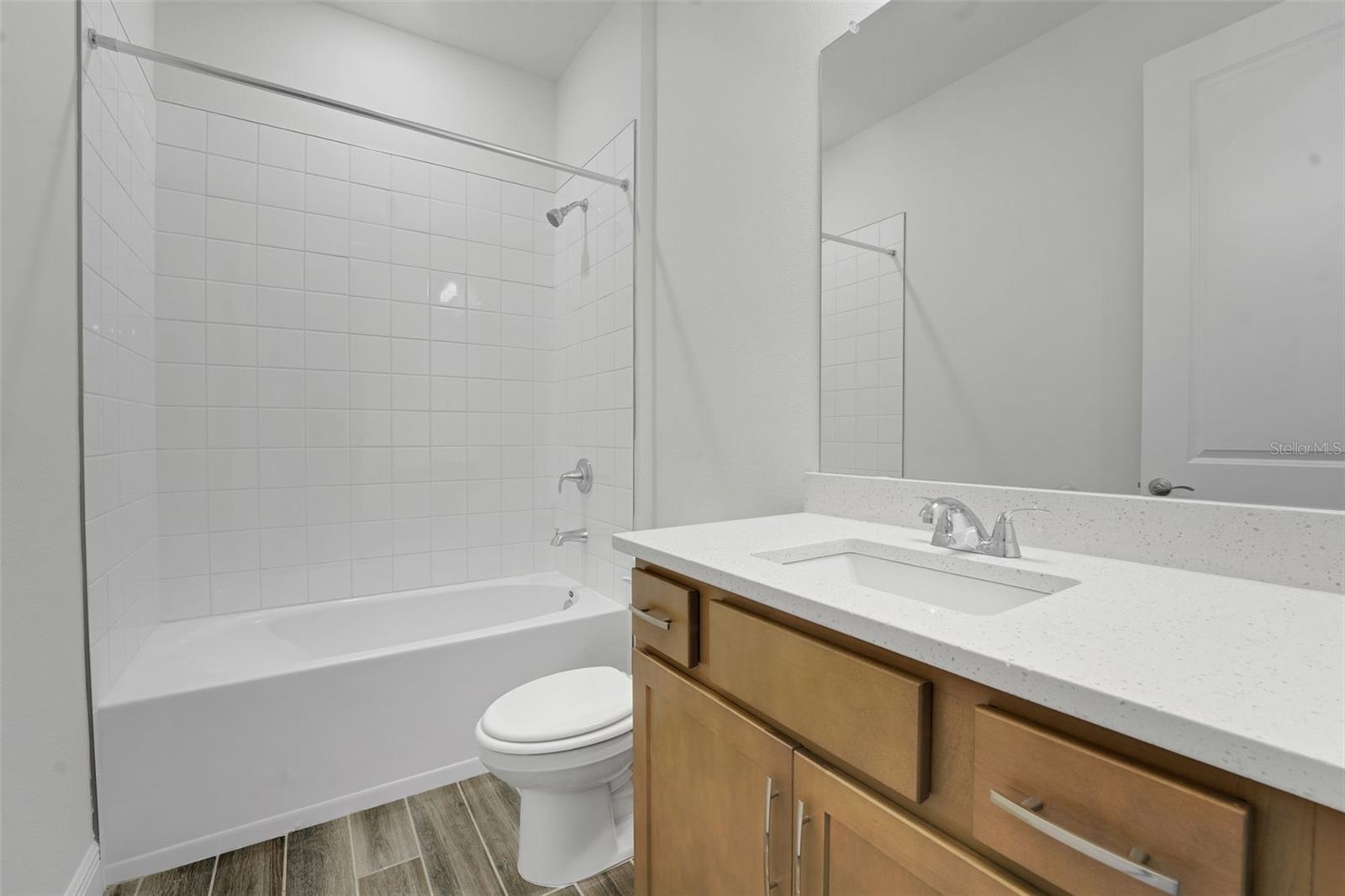 17527 VALLEYWOOD PKWY, LAND O LAKES, FL, 34638