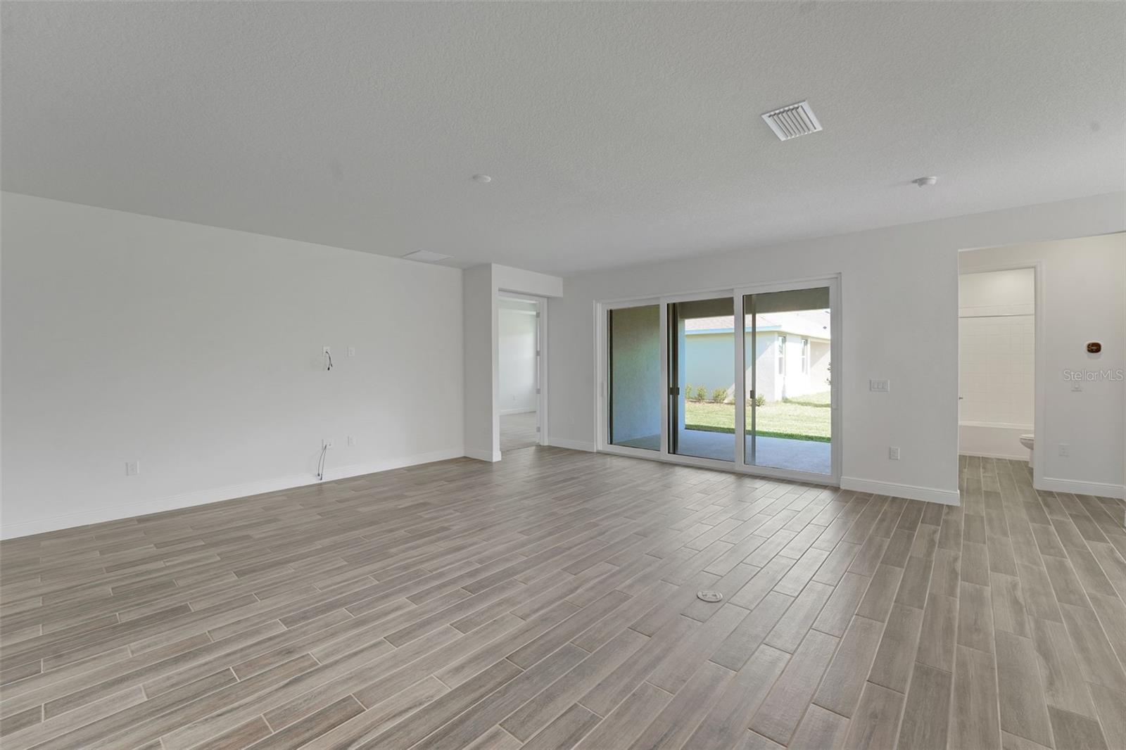 17527 VALLEYWOOD PKWY, LAND O LAKES, FL, 34638