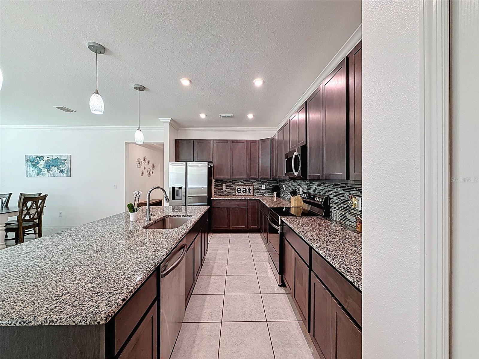 15018 DUSKY WARBLER RD, WEEKI WACHEE, FL, 34614