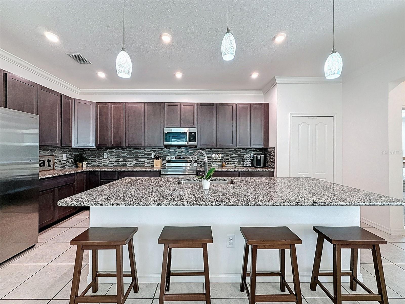 15018 DUSKY WARBLER RD, WEEKI WACHEE, FL, 34614