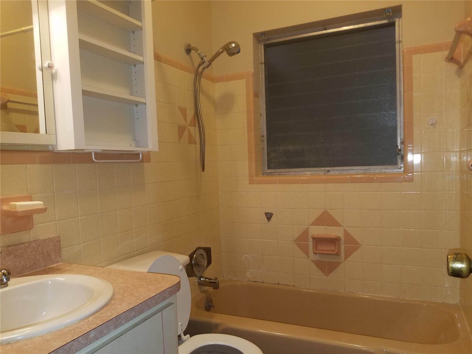 5853 PINE ST, NEW PORT RICHEY, FL, 34652