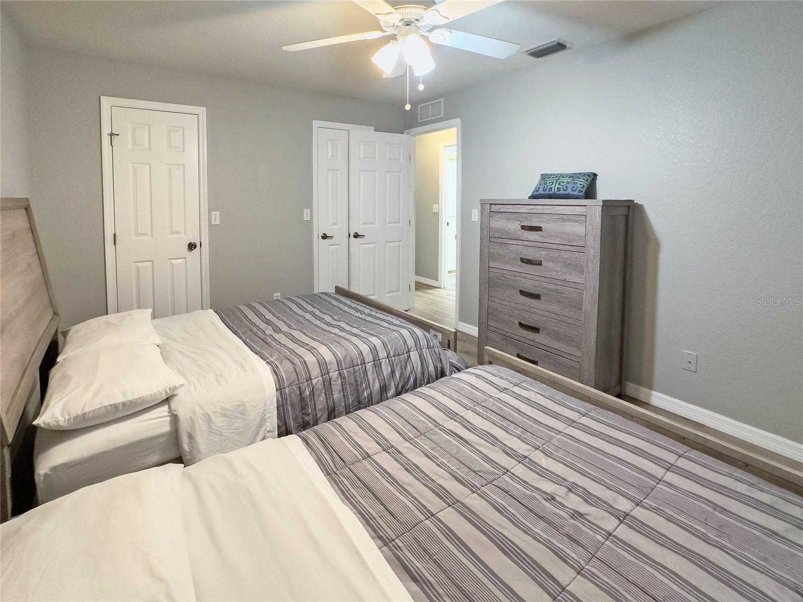 4 HIALEAH DR, OCALA, FL, 34482