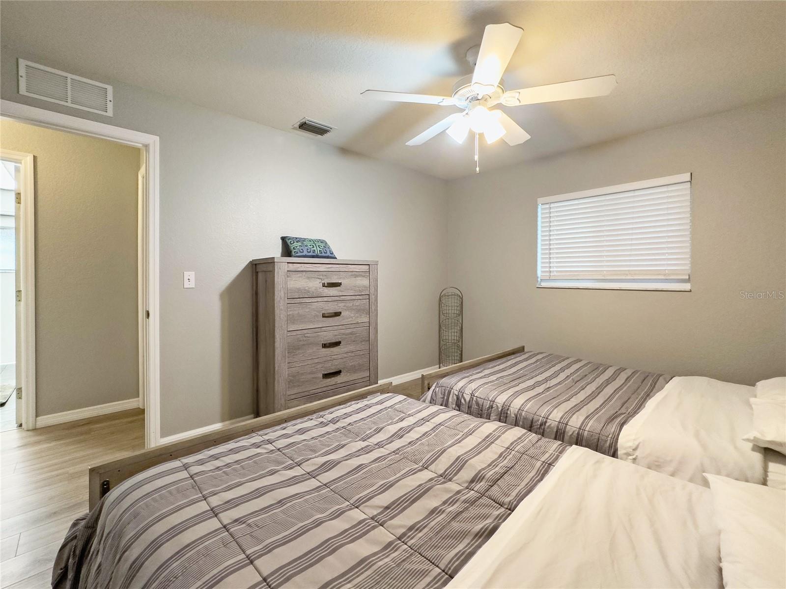 4 HIALEAH DR, OCALA, FL, 34482