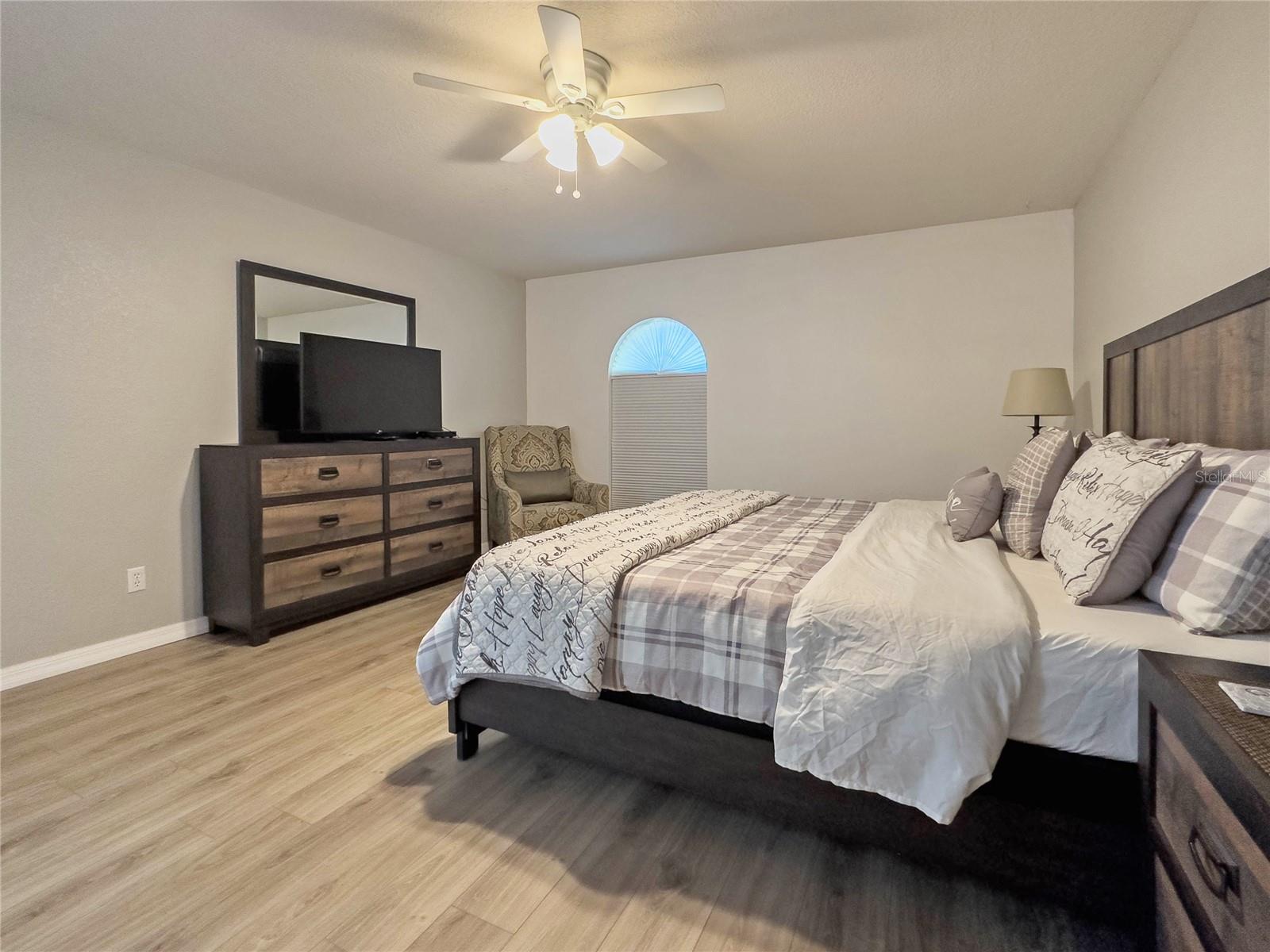 4 HIALEAH DR, OCALA, FL, 34482