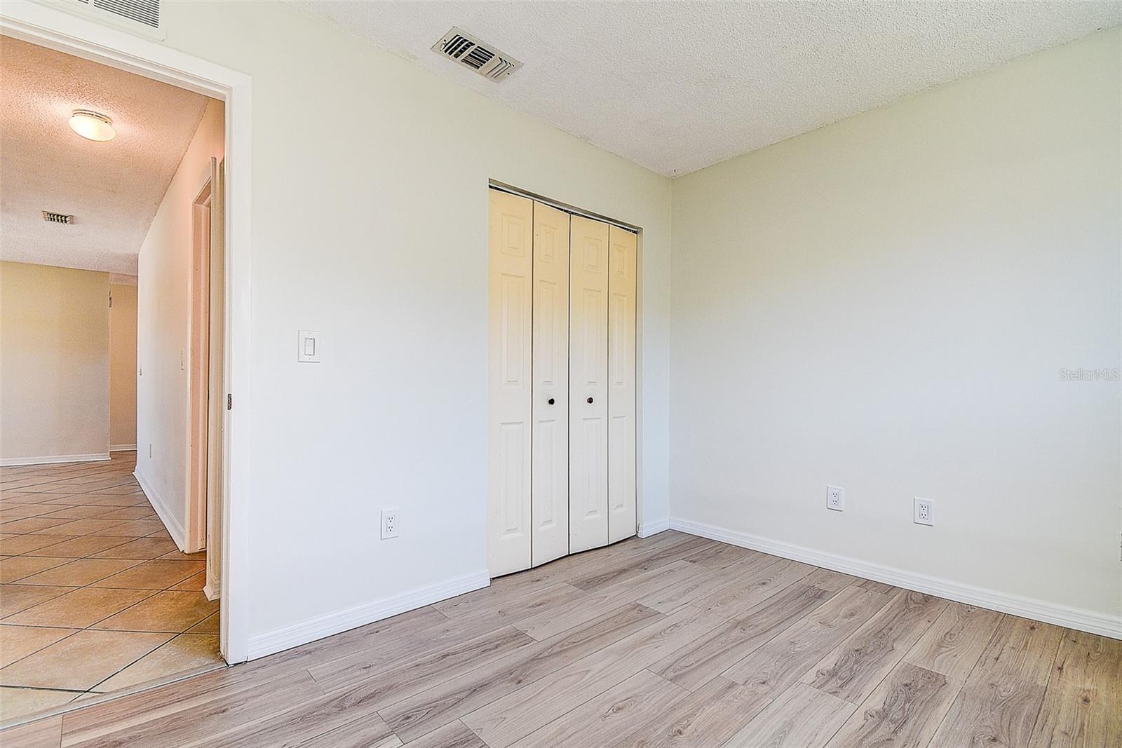 10849 92ND ST, SEMINOLE, FL, 33777