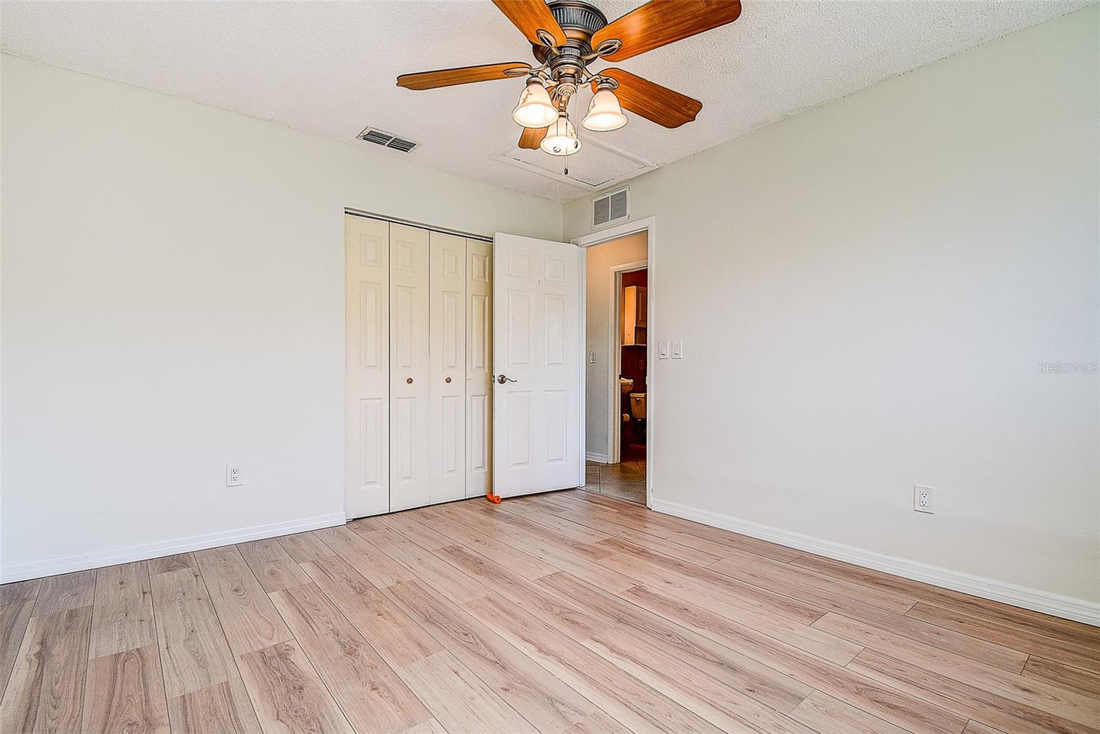 10849 92ND ST, SEMINOLE, FL, 33777