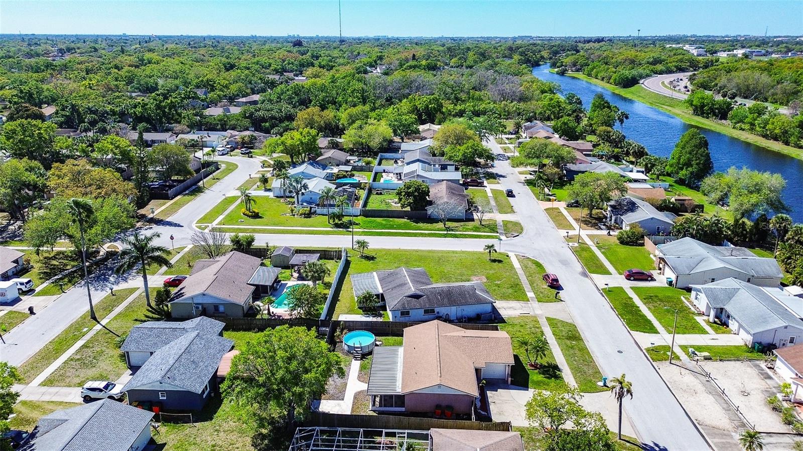 10849 92ND ST, SEMINOLE, FL, 33777