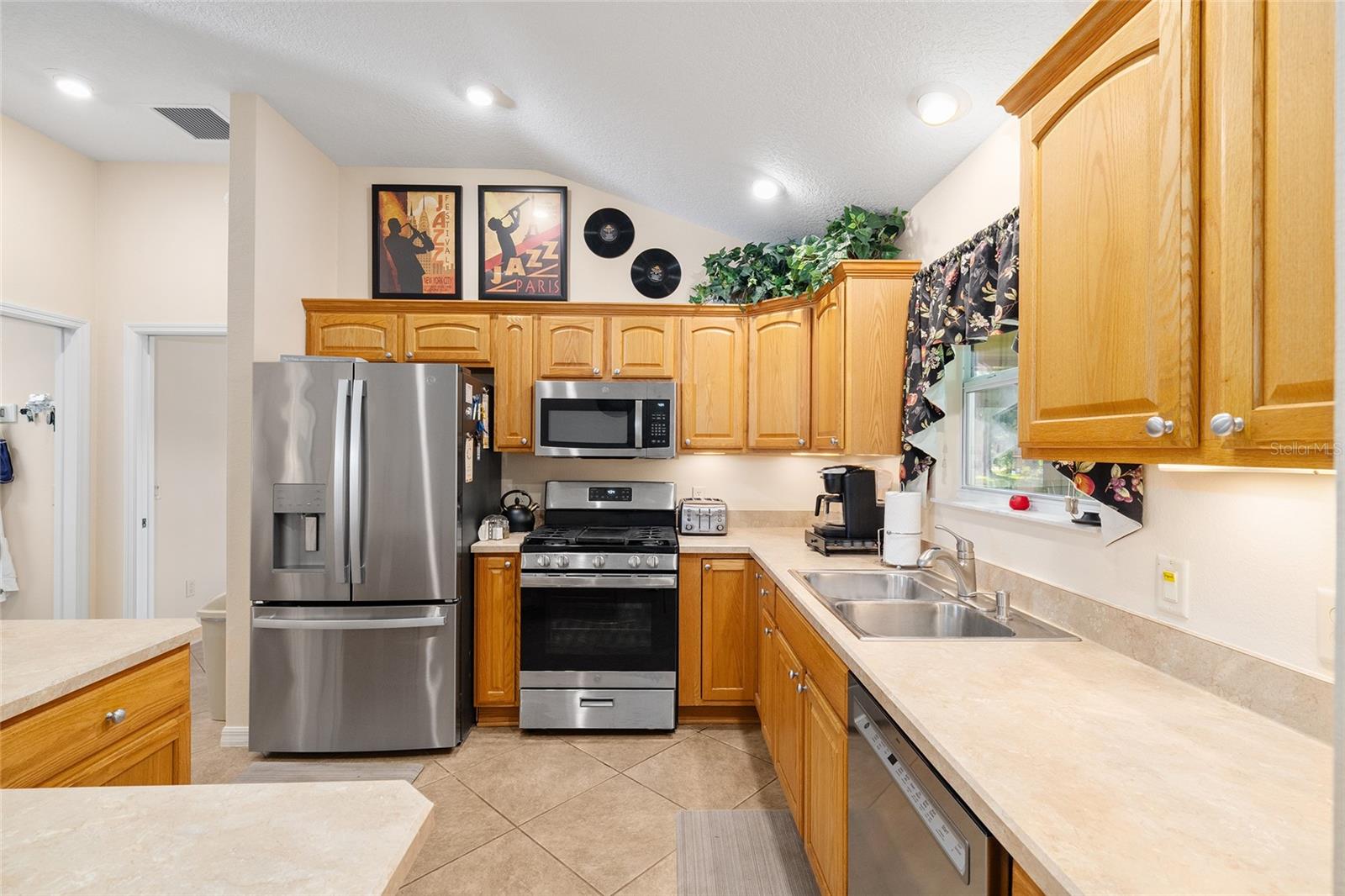 871 CASTLEBERRY CIR, THE VILLAGES, FL, 32162