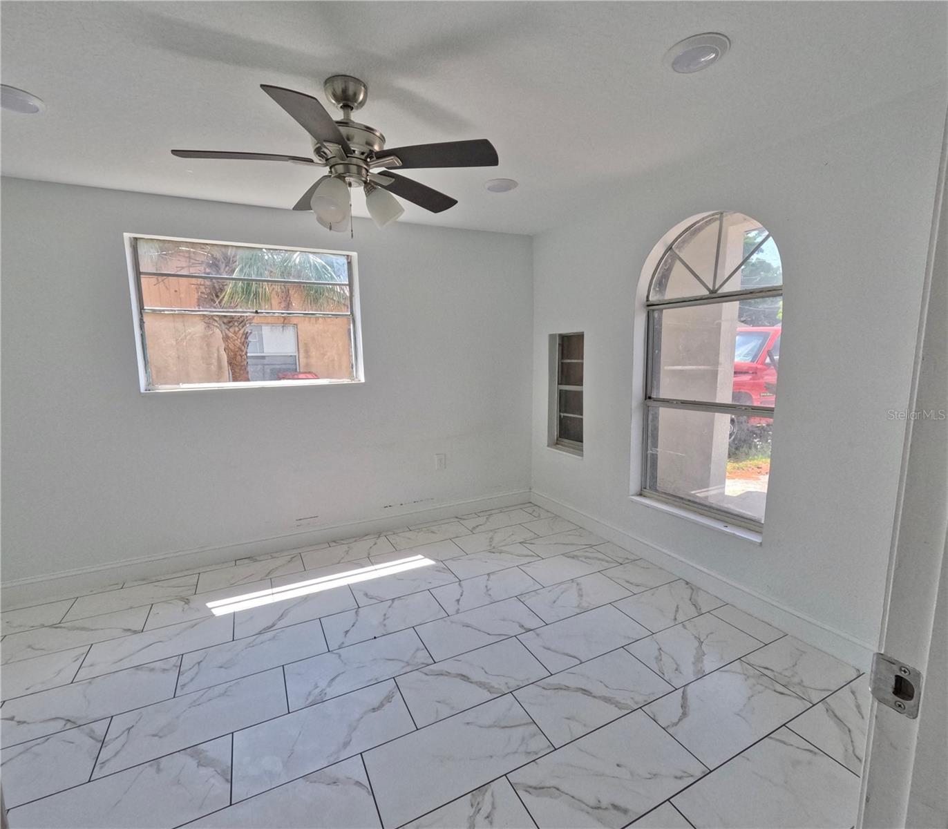 1004 S EMPIRE ST, PLANT CITY, FL, 33563